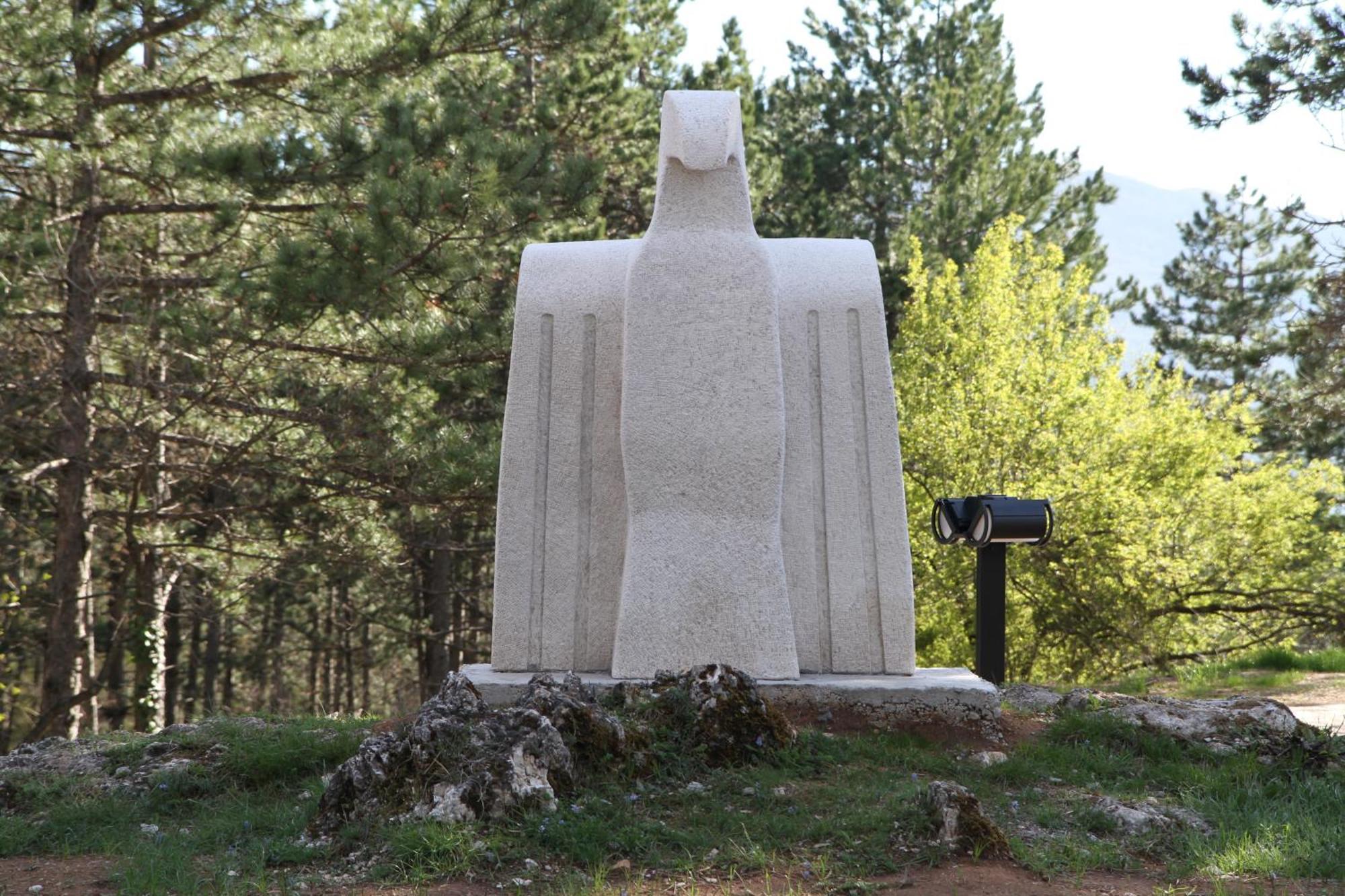 ホテル トレビエサ Nikšić エクステリア 写真